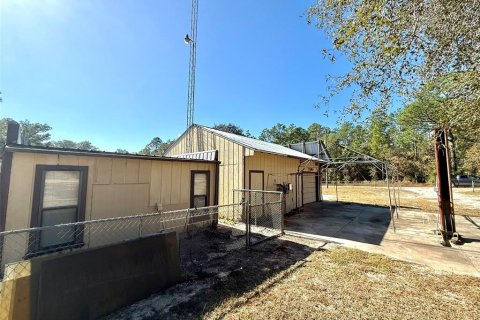 House in Ocala, Florida 3 bedrooms, 207.36 sq.m. № 2124224 - photo 8