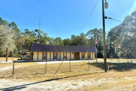 Casa en Ocala, Florida 3 dormitorios, 207.36 m2 № 2124224