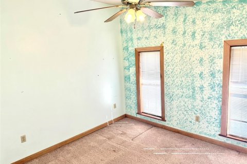 House in Ocala, Florida 3 bedrooms, 207.36 sq.m. № 2124224 - photo 19