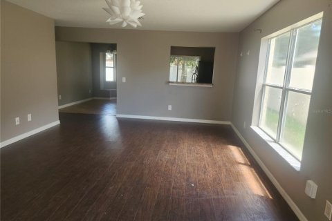 Casa en venta en Brooksville, Florida, 4 dormitorios, 138.8 m2 № 1831573 - foto 3
