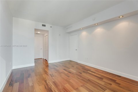 Copropriété à louer à Miami, Floride: 2 chambres, 103.4 m2 № 2032504 - photo 22