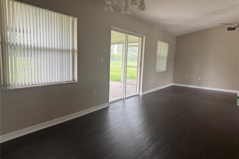 Casa en alquiler en Lakeland, Florida, 3 dormitorios, 129.88 m2 № 1869403 - foto 4