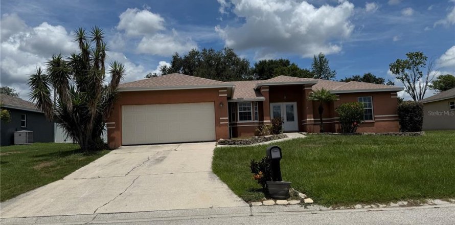 Casa en Lakeland, Florida 3 dormitorios, 129.88 m2 № 1869403