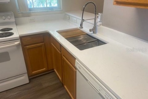 Townhouse in Lakewood Ranch, Florida 3 bedrooms, 139.45 sq.m. № 1856400 - photo 5