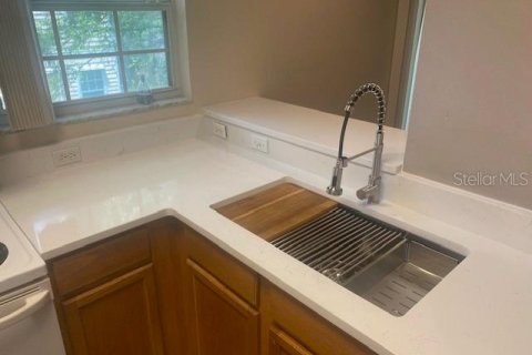 Townhouse in Lakewood Ranch, Florida 3 bedrooms, 139.45 sq.m. № 1856400 - photo 6