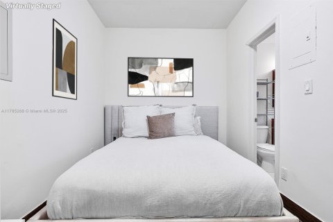 Купить кондоминиум в Майами-Бич, Флорида 41.81м2, № 1983463 - фото 9