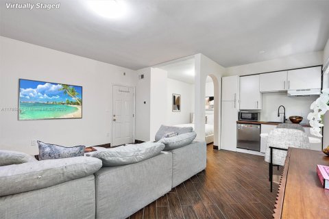 Купить кондоминиум в Майами-Бич, Флорида 41.81м2, № 1983463 - фото 6