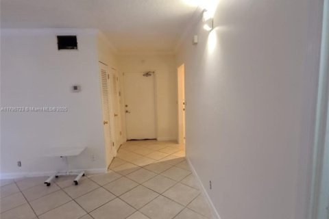 Condominio en alquiler en Fort Lauderdale, Florida, 43.66 m2 № 1747894 - foto 3