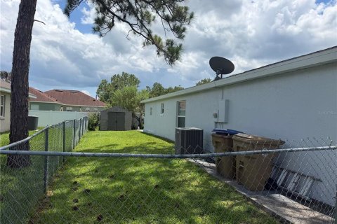 House in Kissimmee, Florida 3 bedrooms, 159.79 sq.m. № 2203822 - photo 12