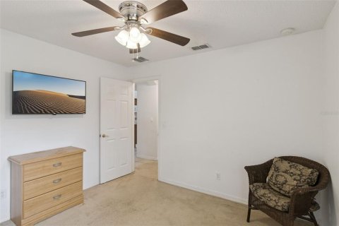 House in Clermont, Florida 4 bedrooms, 188.87 sq.m. № 2287710 - photo 28