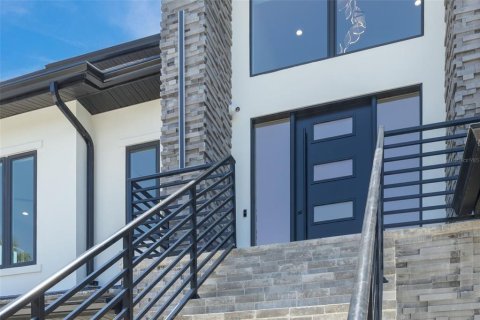 Villa ou maison à vendre à Gulfport, Floride: 4 chambres, 403.94 m2 № 1615325 - photo 6