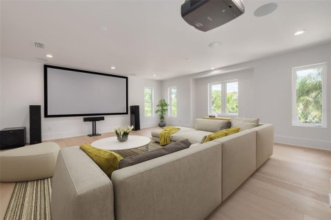Villa ou maison à vendre à Gulfport, Floride: 4 chambres, 403.94 m2 № 1615325 - photo 24
