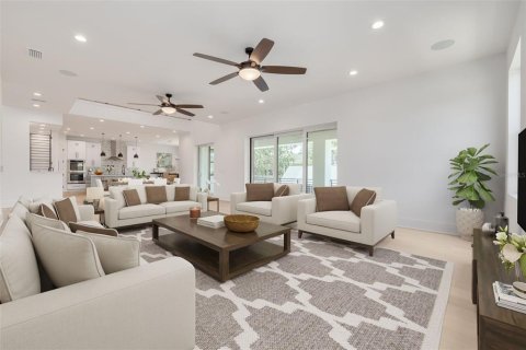 Villa ou maison à vendre à Gulfport, Floride: 4 chambres, 403.94 m2 № 1615325 - photo 10