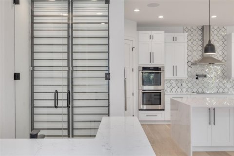 Villa ou maison à vendre à Gulfport, Floride: 4 chambres, 403.94 m2 № 1615325 - photo 18