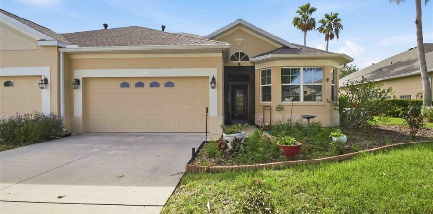 House in Parrish, Florida 2 bedrooms, 157.66 sq.m. № 2227458
