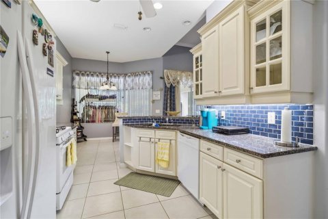 House in Parrish, Florida 2 bedrooms, 157.66 sq.m. № 2227458 - photo 11