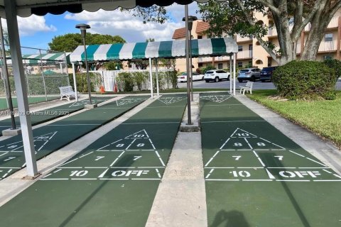 Condo in Sunrise, Florida, 1 bedroom  № 1762366 - photo 11