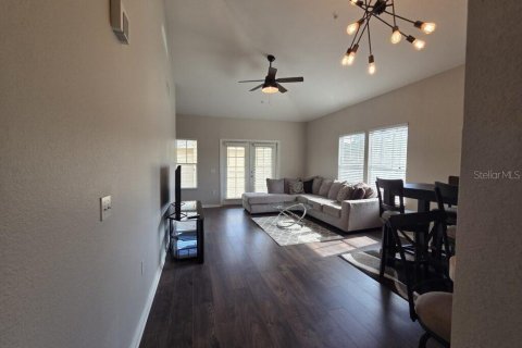 Condominio en alquiler en Gainesville, Florida, 2 dormitorios, 103.21 m2 № 1868914 - foto 6