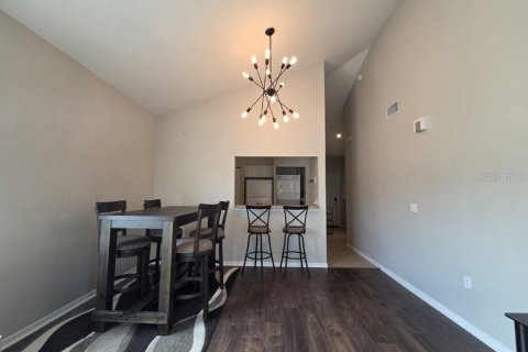Condominio en alquiler en Gainesville, Florida, 2 dormitorios, 103.21 m2 № 1868914 - foto 7