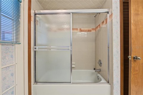 Casa en venta en Palm Harbor, Florida, 4 dormitorios, 173.73 m2 № 2386249 - foto 27