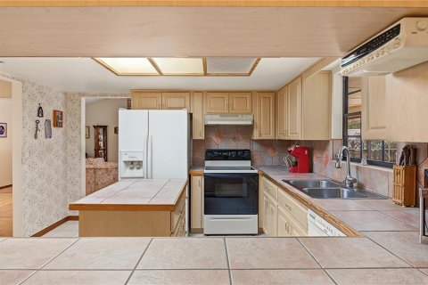 Casa en venta en Palm Harbor, Florida, 4 dormitorios, 173.73 m2 № 2386249 - foto 13