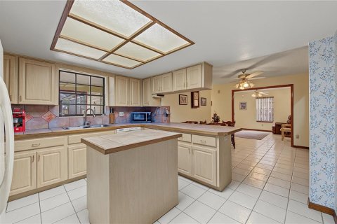 Casa en venta en Palm Harbor, Florida, 4 dormitorios, 173.73 m2 № 2386249 - foto 8