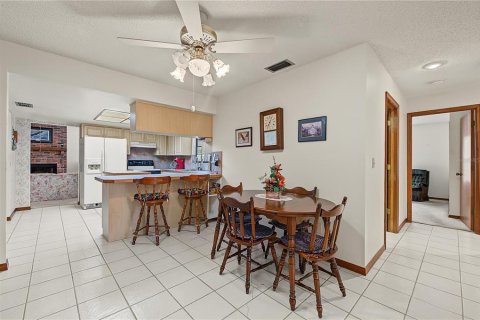 Casa en venta en Palm Harbor, Florida, 4 dormitorios, 173.73 m2 № 2386249 - foto 15
