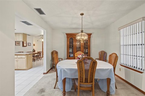 Casa en venta en Palm Harbor, Florida, 4 dormitorios, 173.73 m2 № 2386249 - foto 18