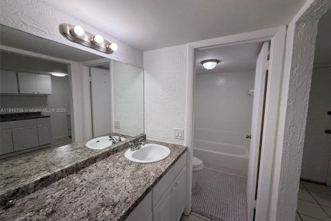 Снять в аренду виллу или дом в Майами, Флорида 5017.28м2, № 1935767 - фото 7