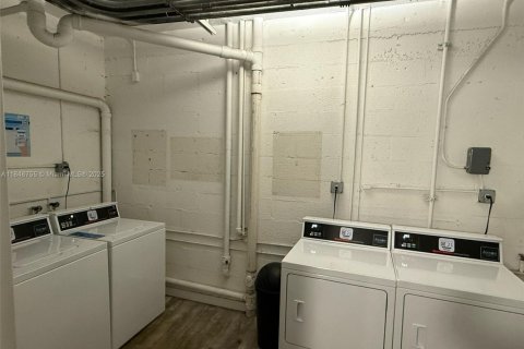 Снять в аренду виллу или дом в Майами, Флорида 5017.28м2, № 1935767 - фото 12