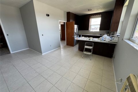 Commercial property in Punta Gorda, Florida № 1850275 - photo 12
