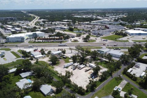 Commercial property in Punta Gorda, Florida № 1850275 - photo 7