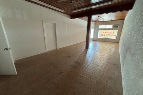 Commercial property in Punta Gorda, Florida № 1850275 - photo 8