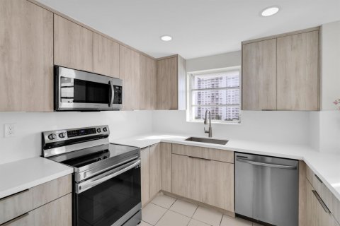 Condominio en venta en Aventura, Florida, 2 dormitorios, 120.77 m2 № 2145996 - foto 11