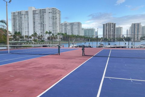 Condominio en venta en Aventura, Florida, 2 dormitorios, 120.77 m2 № 2145996 - foto 7