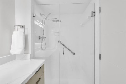 Condominio en venta en Aventura, Florida, 2 dormitorios, 120.77 m2 № 2145996 - foto 22