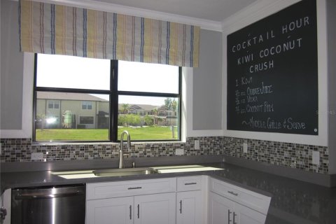 Townhouse in Tampa, Florida 3 bedrooms, 179.58 sq.m. № 1816256 - photo 4