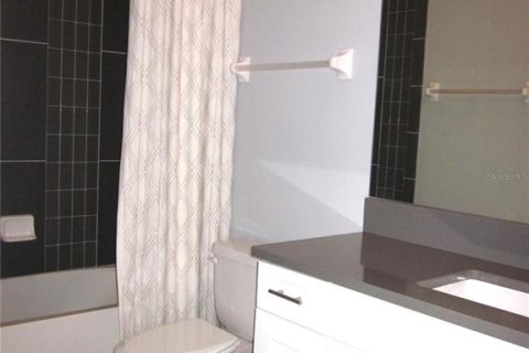 Townhouse in Tampa, Florida 3 bedrooms, 179.58 sq.m. № 1816256 - photo 18