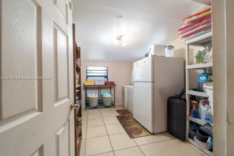 House in Miami Gardens, Florida 3 bedrooms, 158.4 sq.m. № 1925399 - photo 22