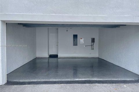 Adosado en alquiler en Miami, Florida, 3 dormitorios, 139.35 m2 № 2060875 - foto 9