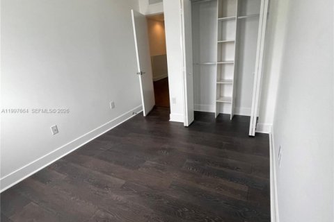 Adosado en alquiler en Miami, Florida, 3 dormitorios, 139.35 m2 № 2060875 - foto 8