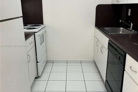 Copropriété à vendre à Miami Beach, Floride: 2 chambres, 81.29 m2 № 2046311 - photo 6