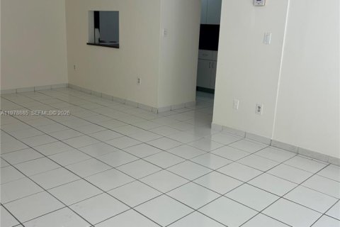 Copropriété à vendre à Miami Beach, Floride: 2 chambres, 81.29 m2 № 2046311 - photo 3
