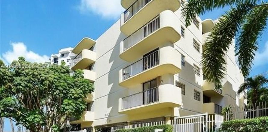 Condo à Miami Beach, Floride, 2 chambres  № 2046311