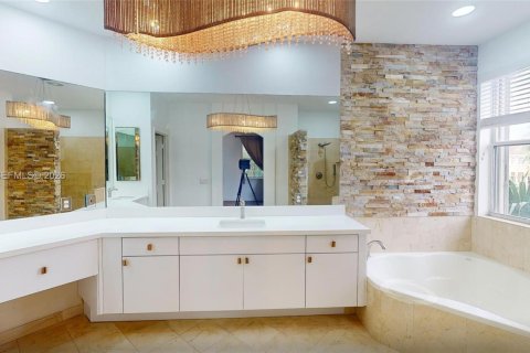 Townhouse in Hollywood, Florida 3 bedrooms, 265.61 sq.m. № 2055431 - photo 21