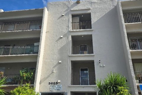 Condo à Hialeah, Floride, 2 chambres  № 2025814