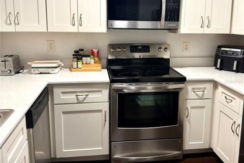 Condo in Orlando, Florida, 1 bedroom № 2098437 - photo 18