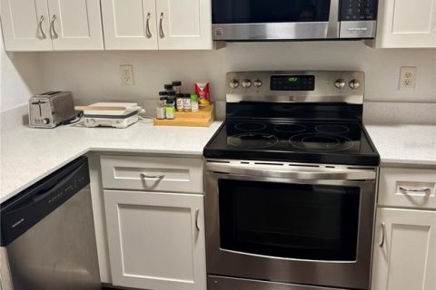 Condo in Orlando, Florida, 1 bedroom № 2098437 - photo 21