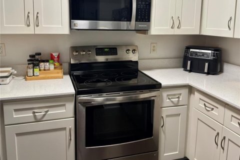 Condo in Orlando, Florida, 1 bedroom № 2098437 - photo 19