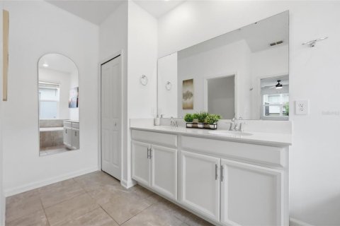 Condo in Davenport, Florida, 3 bedrooms  № 2202647 - photo 27